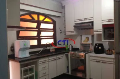 Excelente sobrado 3 dormitórios à venda, parque selecta, são bernardo do campo.