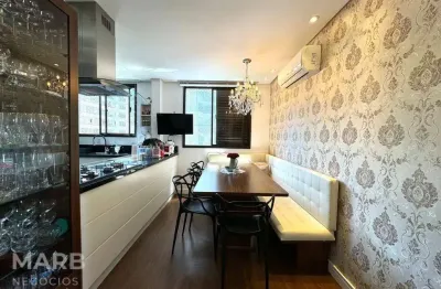 Cobertura com 3 dormitórios à venda, 198 m² por r$ 2.500.000,00 - centro - florianópolis/sc