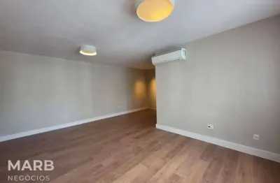 Apartamento com 3 dormitórios à venda, 128 m² por R$ 1.890.000,00 - Centro - Florianópolis/SC