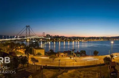 Apartamento com 3 dormitórios à venda, 224 m² por R$ 7.955.428,00 - Centro - Florianópolis/SC