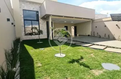 Casa impecável disponível para venda na cidade satélite. codigo: 76076
