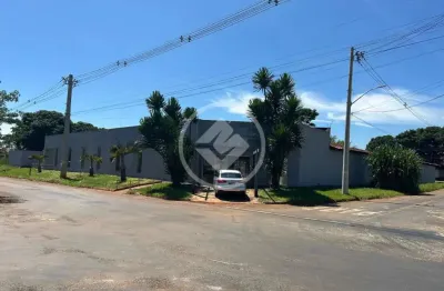 Pousada/hotel localizado na av. dos romeiros trindade/go codigo: 103607