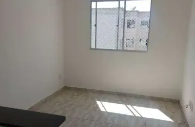 Apartamento medio com 2 dormitorios, em bom estado de conservacao, condominio fechado, bem localizado a 1,9 km da av. jacu pessego