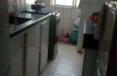 Apartamento 552 com 2 dormitorios, sala, banheiro, cozinha, area de servico, vaga rotativa