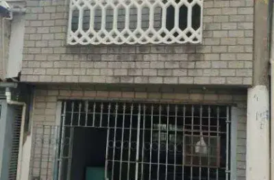 Casa com 3 quartos à venda na rua manuel fonseca neto, 25, conjunto residencial prestes maia, são paulo por r$ 270.000