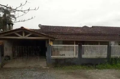 Casa no adhemar garcia com 5 quartos para venda, 140 m²