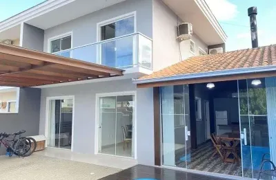 Casa com 3 quartos à venda no Fátima, Joinville 