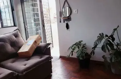 Casa com 3 quartos à venda na Rua Dialogita, Santa Efigênia, Belo Horizonte