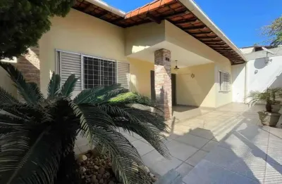 Casa com 4 quartos à venda na Rua Teixeiras, Ermelinda, Belo Horizonte