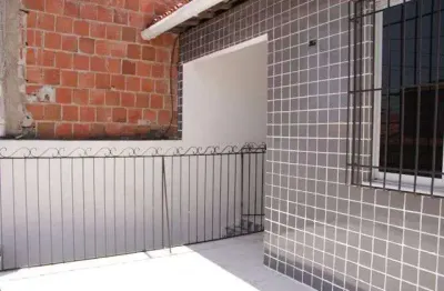 Casa com 1 quarto para alugar na Rua Parambu, 585, Vila Velha, Fortaleza