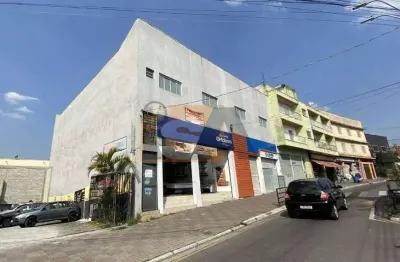 Salão comercial de 400m² em sobreloja no centro de ferraz de vasconcelos.