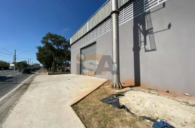 Galpão comercial; com frente para duas vias; na av. major pinheiro fróes, em suzano/sp.