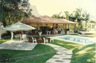 Chácara / sítio com 4 quartos à venda na Rua Francisco Pereira Dutra, 1112, Estiva, Louveira