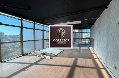 Alugamos este prédio comercial com estacionamento amplo localizado no barros preto.