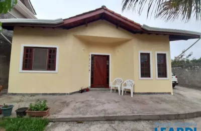 Casa com 4 quartos à venda no City Bussocaba, Osasco 