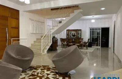 Casa com 4 quartos à venda no Parque dos Príncipes, São Paulo 