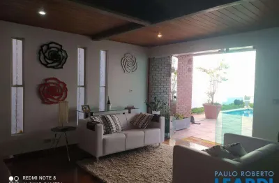 Casa com 3 quartos à venda no City Bussocaba, Osasco 