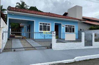 Casa à venda, com 3 dormitórios (1 suíte), edícula, churrasqueira no pagani, em palhoça/sc