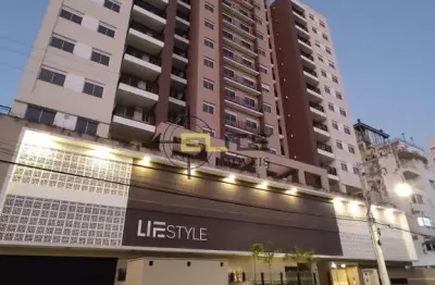Apartamento novo à venda, de 2 dormitórios (1 suíte), sacada com churrasqueira na pedra branca, em