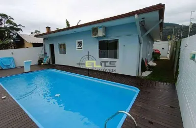 Casa de 3 dormitórios (com suíte) e piscina, em fundos-biguaçu/sc.