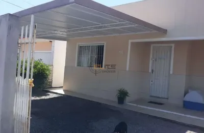 Casa com 3 quartos à venda na rua angelino francisco da silva, 63, barra do aririú, palhoça por r$ 540.000