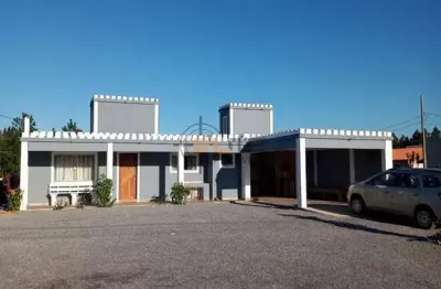 Casa com 3 quartos à venda na servidão josé joão de souza, 10, passagem de maciambú (ens brito), palhoça por r$ 700.000