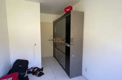 Apartamento com 2 quartos à venda na rua 13 de maio, 4440, encruzilhada, biguaçu por r$ 213.000