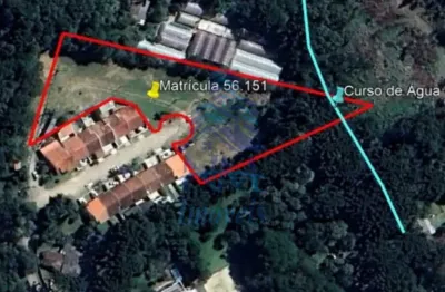 Vendo linda área para formação de uma chácara urbana, área 80 % aberta, com um lindo bosque com pinheiros centenários ,documentação 100%