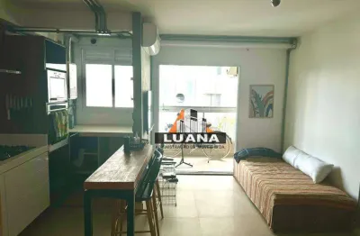 Apto duplex, 1 dom, sala, coz , wc, quintal, 2 vagas