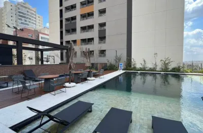 Apto de 180 m² com 3 suítes, amplo living | elevador com hall privativo