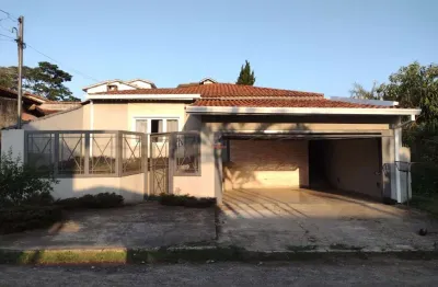 Casa em condomínio à venda em vargem grande paulista: 3 quartos, 1 suíte, 3 salas, 2 banheiros, 2 vagas de garagem, 185m² de área.