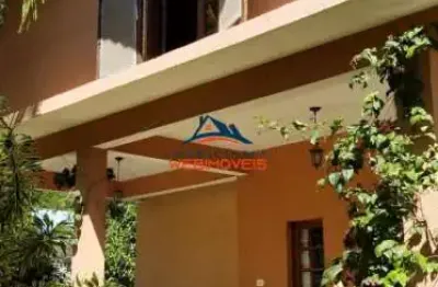 Casa de alto padrão em condomínio à venda em cotia-sp: 3 quartos, 1 suíte, 5 salas, 2 banheiros, 7 vagas de garagem, 350m².