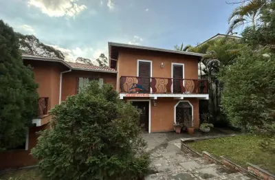 Imóvel de luxo e conforto: casa em condomínio à venda em cotia-sp, são paulo ii, com 4 quartos, 3 suítes, 5 salas e 400m².