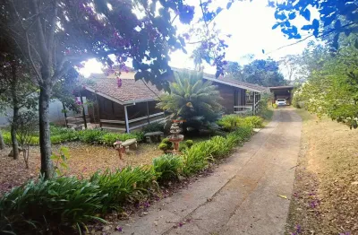 Casa em condomínio à venda em cotia-sp, tijuco preto: 3 quartos, 1 suíte, 3 banheiros, 10 vagas de garagem e 280m² de área.