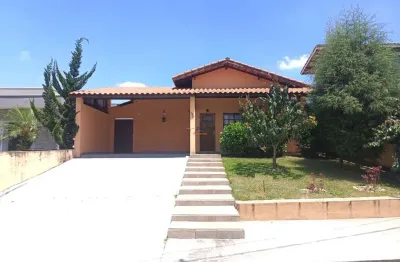 Casa em Condomínio à Venda em Vargem Grande Paulista-SP, Bairro Tijuco Preto: 3 Quartos, 1 Suite, 2 Salas, 3 Banheiros, 4 Vagas de Garagem, 180m².