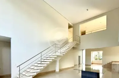 Casa em condomínio fechado com 4 quartos para alugar na Rua Amaralina, Residencial Alphaville Flamboyant, Goiânia