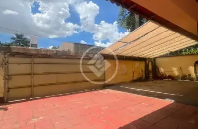 Casa com 4 quartos para alugar na Rua 120, Setor Sul, Goiânia