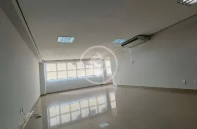 Sala comercial para alugar na Rua 200-c, Ver Com Jamylle, Setor Leste Vila Nova, Goiânia