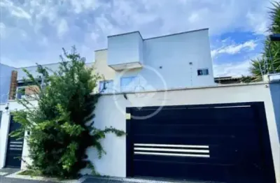 Casa em condomínio fechado com 3 quartos à venda na Rua SV 1, Residencial Sonho Verde, Goiânia