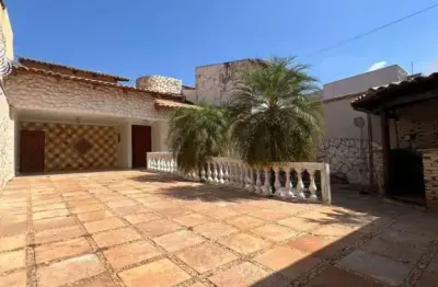 Casa com 3 quartos para alugar na Rua RPS 5, Residencial Porto Seguro, Goiânia