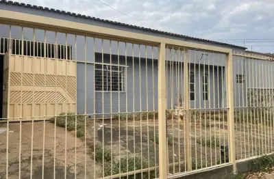 Casa com 3 quartos para alugar na Rua C5, Parque das Laranjeiras, Goiânia