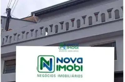 Excelente casa com três dormitórios ,sendo todos suítes ,bem iluminada ampla aconchegante pra sua família
