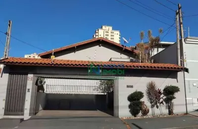 Casa com 3 dormitórios à venda, 300 m² por R$ 780.000,00 - Nova América - Piracicaba/SP