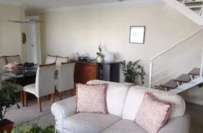 Excelente cobertura duplex - 4 dormitórios (2 suítes) e 4 vagas.