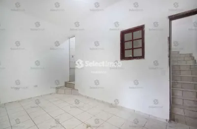 Casa com 3 quartos para alugar na Rua Prefeito Doutor Dorival Resende da Silva, --, Alto da Boa Vista, Mauá