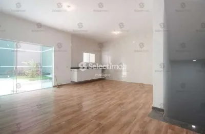 Casa com 3 quartos para alugar na Rua Zulmiro Della Ricca, --, Centro, Ribeirão Pires