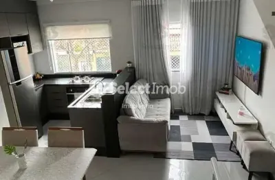 Casa com 2 quartos à venda na Rua Anhangüera, --, Vila Curuçá, Santo André