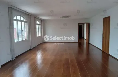 Apartamento com 4 quartos para alugar na Rua Campos Sales, --, Centro, Santo André