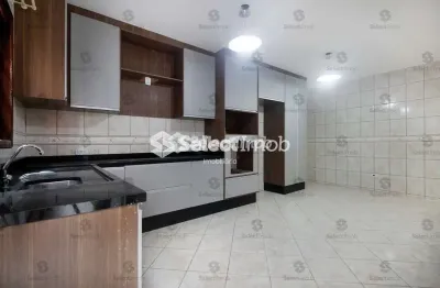 Casa com 3 quartos para alugar na Rua das Hortências, --, Jardim Primavera, Mauá