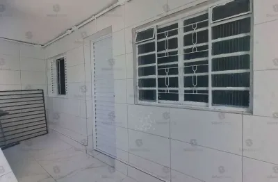 Casa em condomínio fechado com 1 quarto para alugar na Rua Regente Feijó, --, Vila Bocaina, Mauá